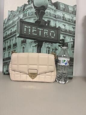NWT MK Soho 30F0L1SL3L Light Cream Quilt Gold Chain Shoulder Bag